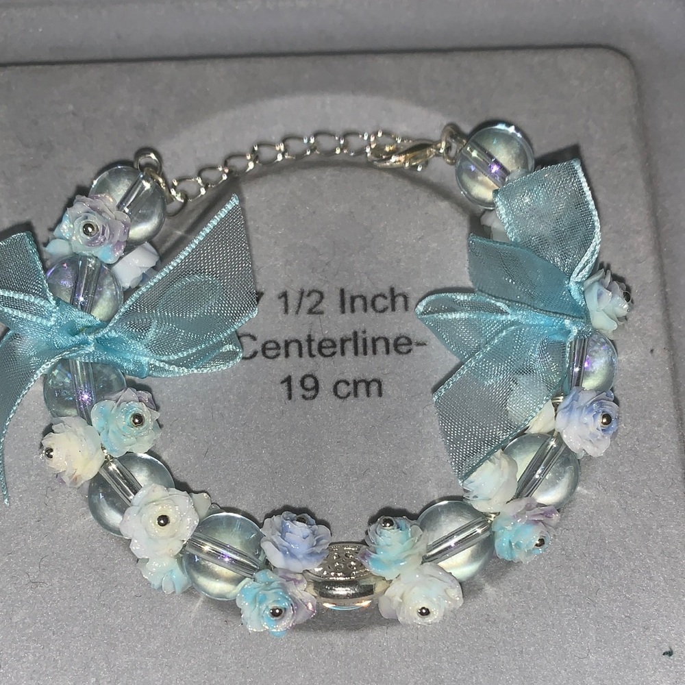 Elegant Floral adjustable Beaded Bracelet with Blue Accents